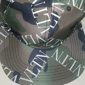 Valentino garavani camo hat